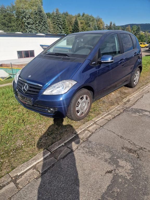 Gebraucht 2011 Mercedes A160 Van / Kleinbus | 1.999 € (Guter Preis) - Bild 1/4