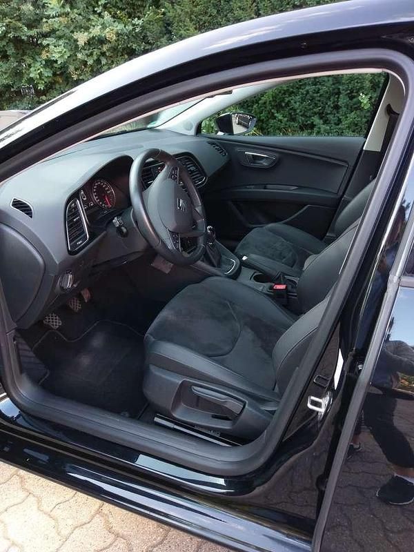 Gebraucht Seat Leon ST Style 105 PS (77 kW) 2015 Schwarz Kombi