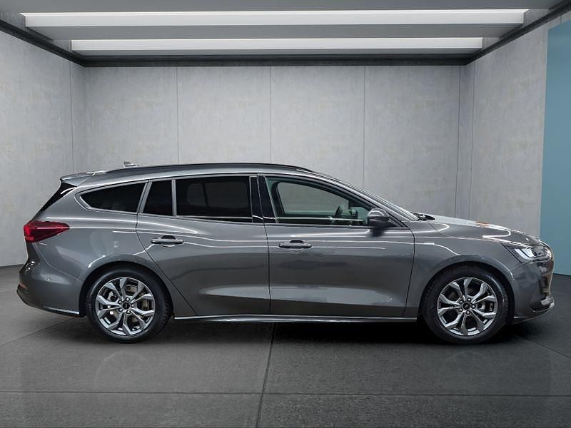 Usata Ford Focus 155 CV (114 kW) 2024 Grigio Station wagon