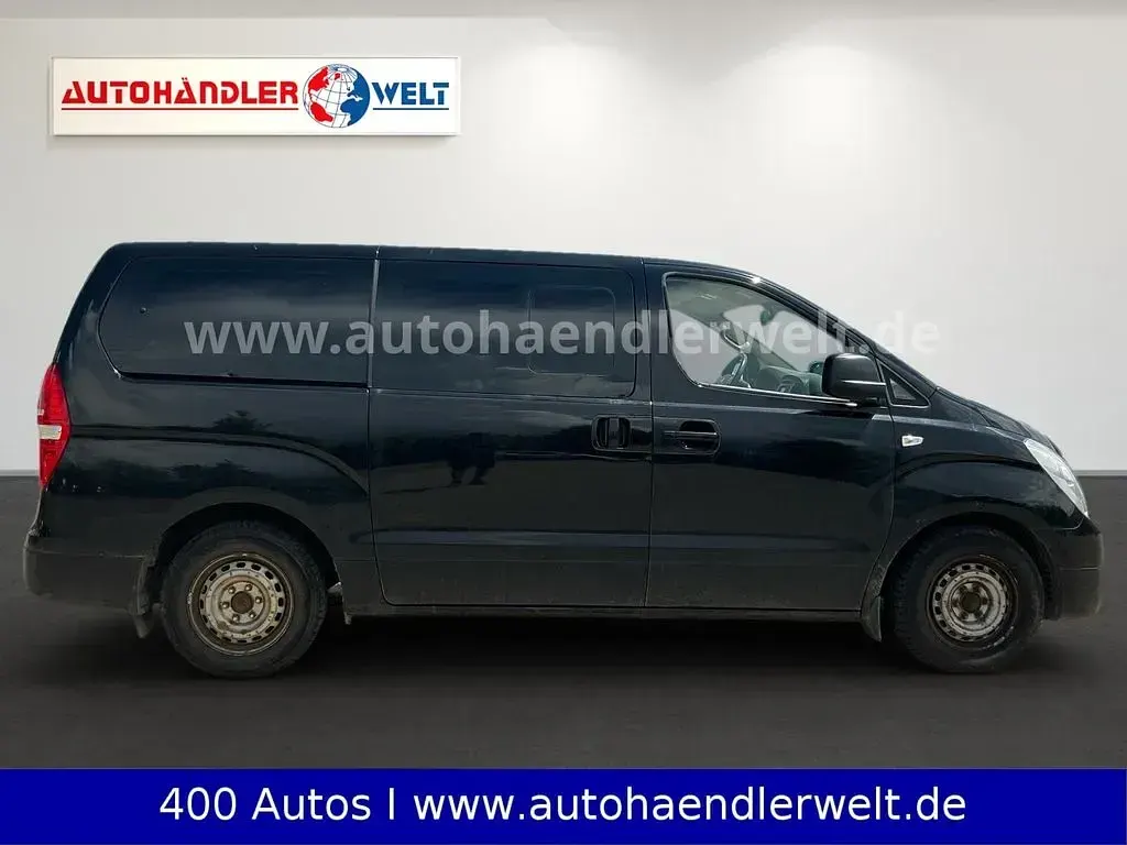 Gebraucht Hyundai H-1 Premium 170 PS (125 kW) 2017 Schwarz Van / Kleinbus