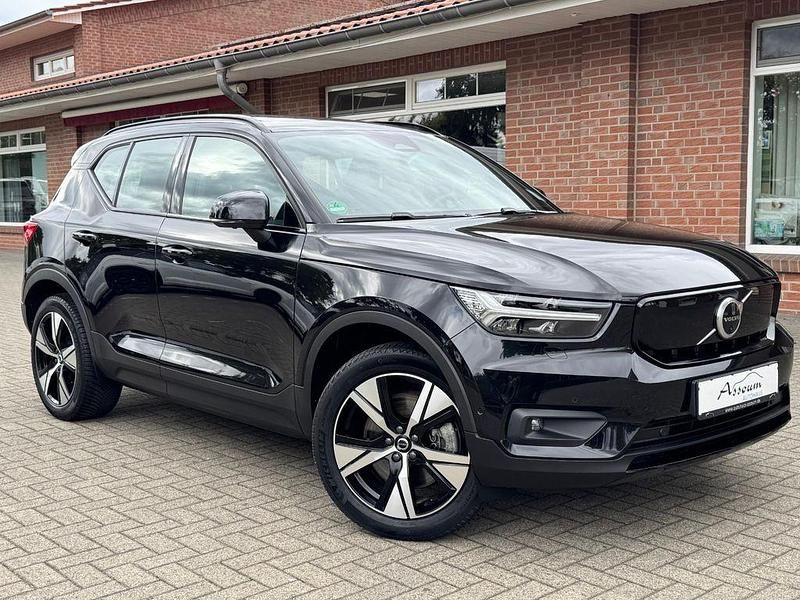 Schwarz Gebraucht 2022 Volvo XC40 SUV | 26.999 € (Fairer Preis) - Bild 1/4