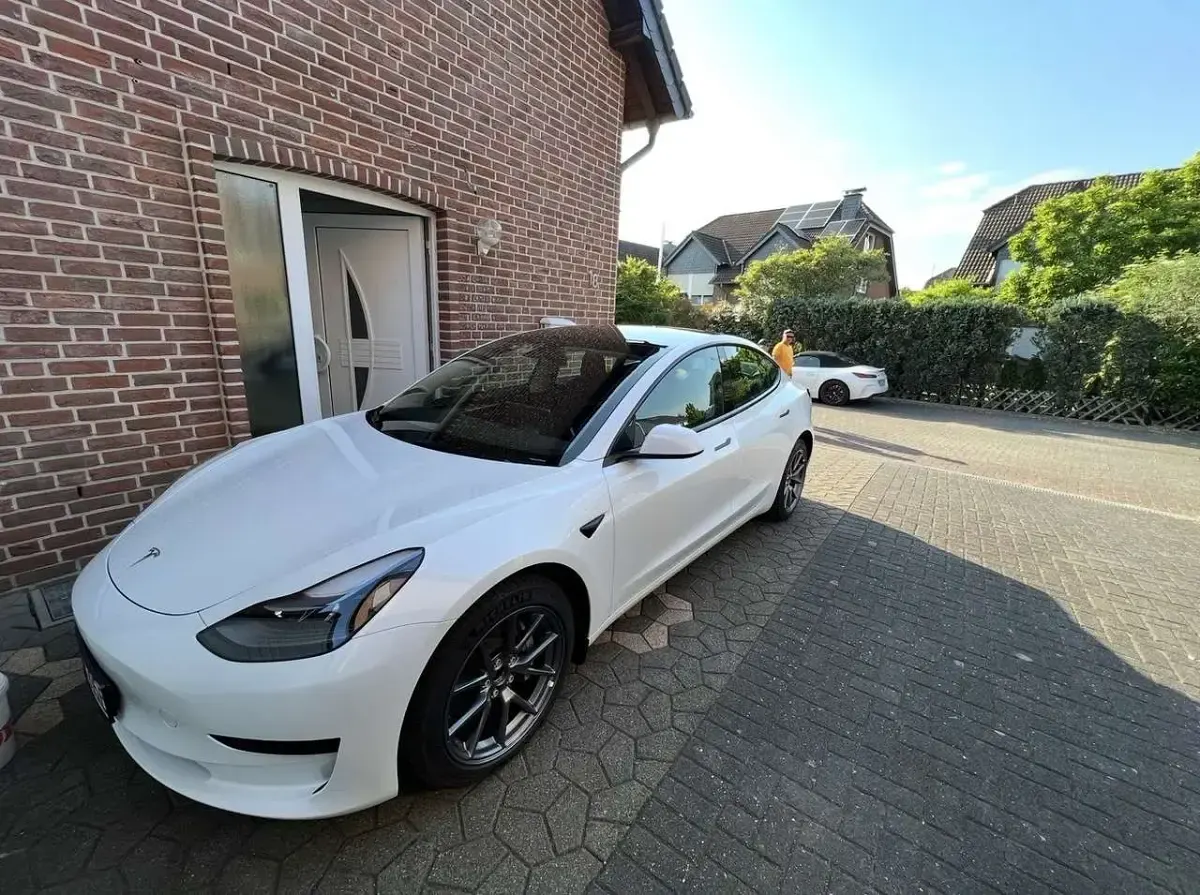 Gebraucht Tesla Model 3 RWD 239 kW (325 PS) 2022 Weiß Limousine