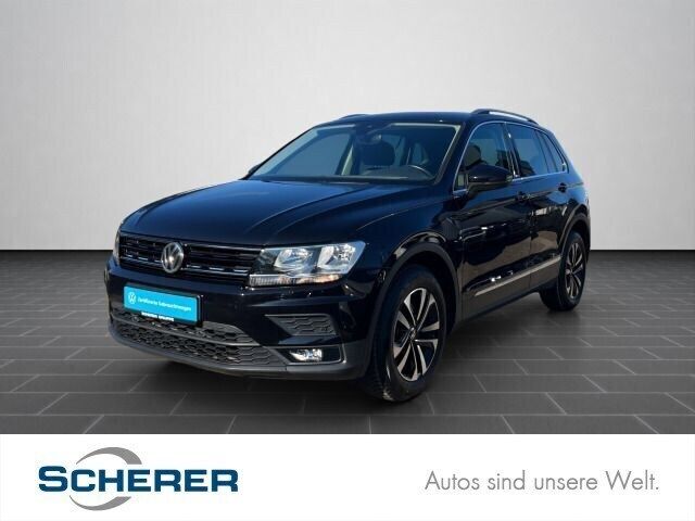 Deep black perleffekt (metallic) Gebraucht 2020 VW Tiguan Comfortline SUV | 24.600 € (Guter Preis) - Bild 1/4
