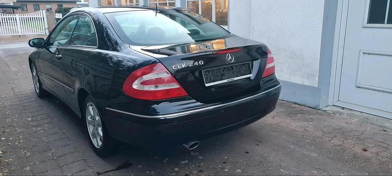 Gebraucht Mercedes CLK240 170 PS (125 kW) 2004 Schwarz Coupé