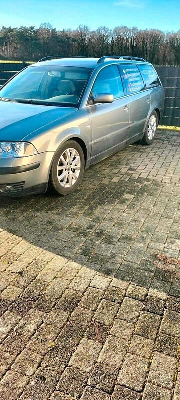 Gebraucht VW Passat 150 PS (110 kW) 2002 Grau Kombi