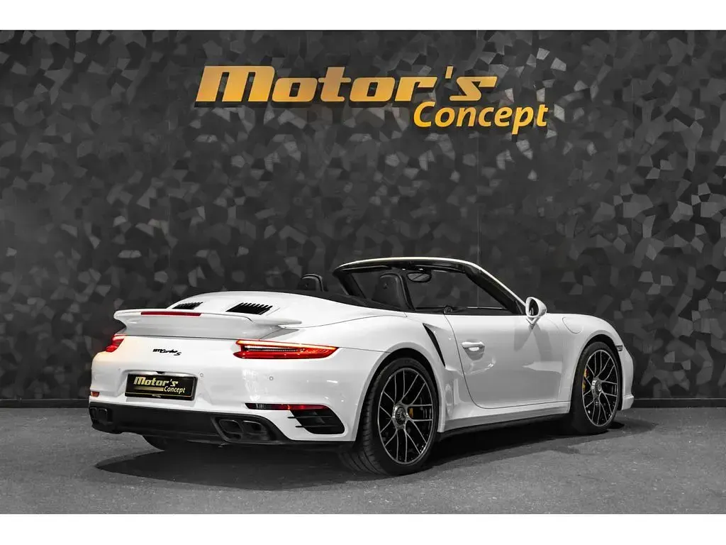 Begagnad Porsche 991 581 HK (427 kW) 2016 Beige Cab