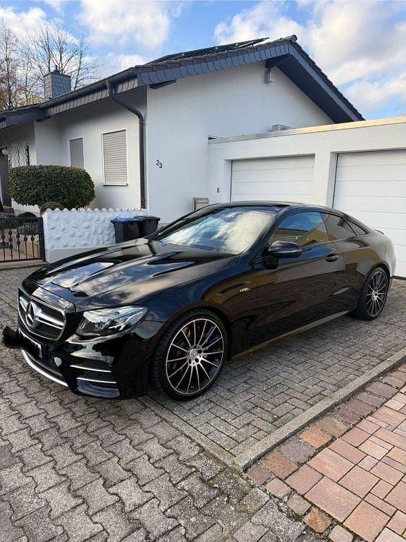 Schwarz Gebraucht 2018 Mercedes E53 AMG AMG Coupé | 42.000 € (Fairer Preis) - Bild 1/4