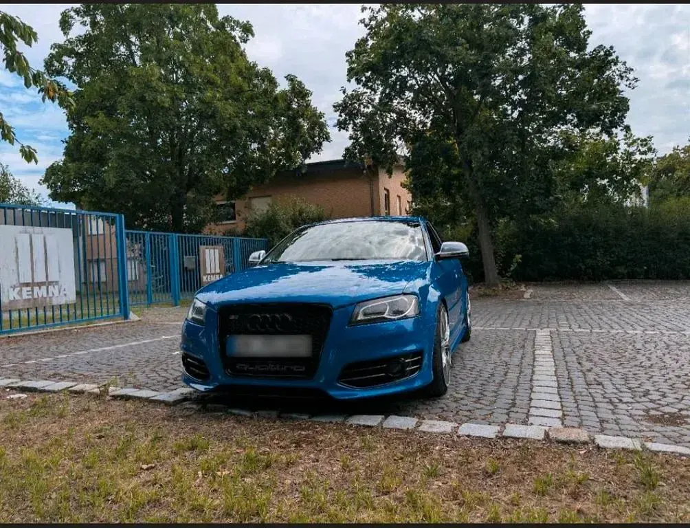 Gebraucht Audi S3 Design 265 PS (194 kW) 2009 Blau Kleinwagen