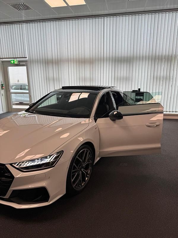 Weiß Gebraucht 2024 Audi A7 Ambiente Limousine | 71.000 € - Bild 1/1