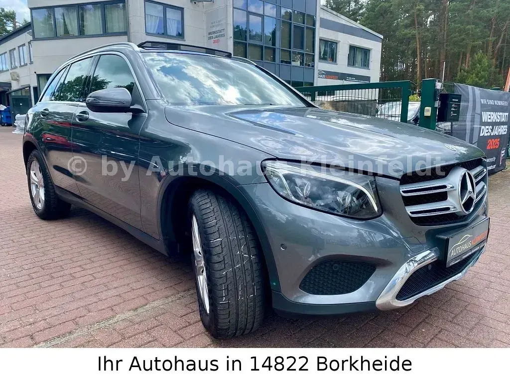 Gebraucht Mercedes GLC250 Exclusive 211 PS (155 kW) 2017 Grau SUV
