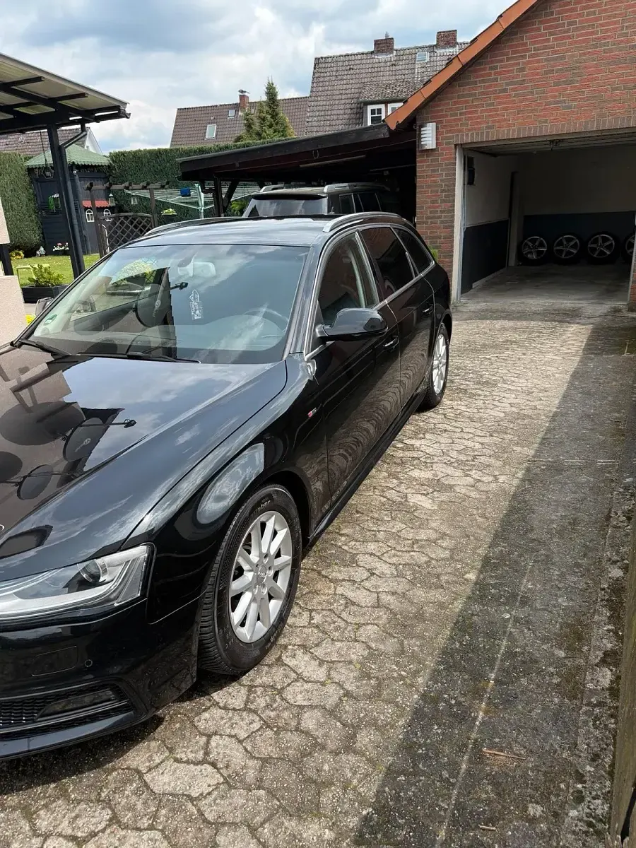 Gebraucht Audi A4 190 PS (139 kW) 2014 Schwarz Kombi
