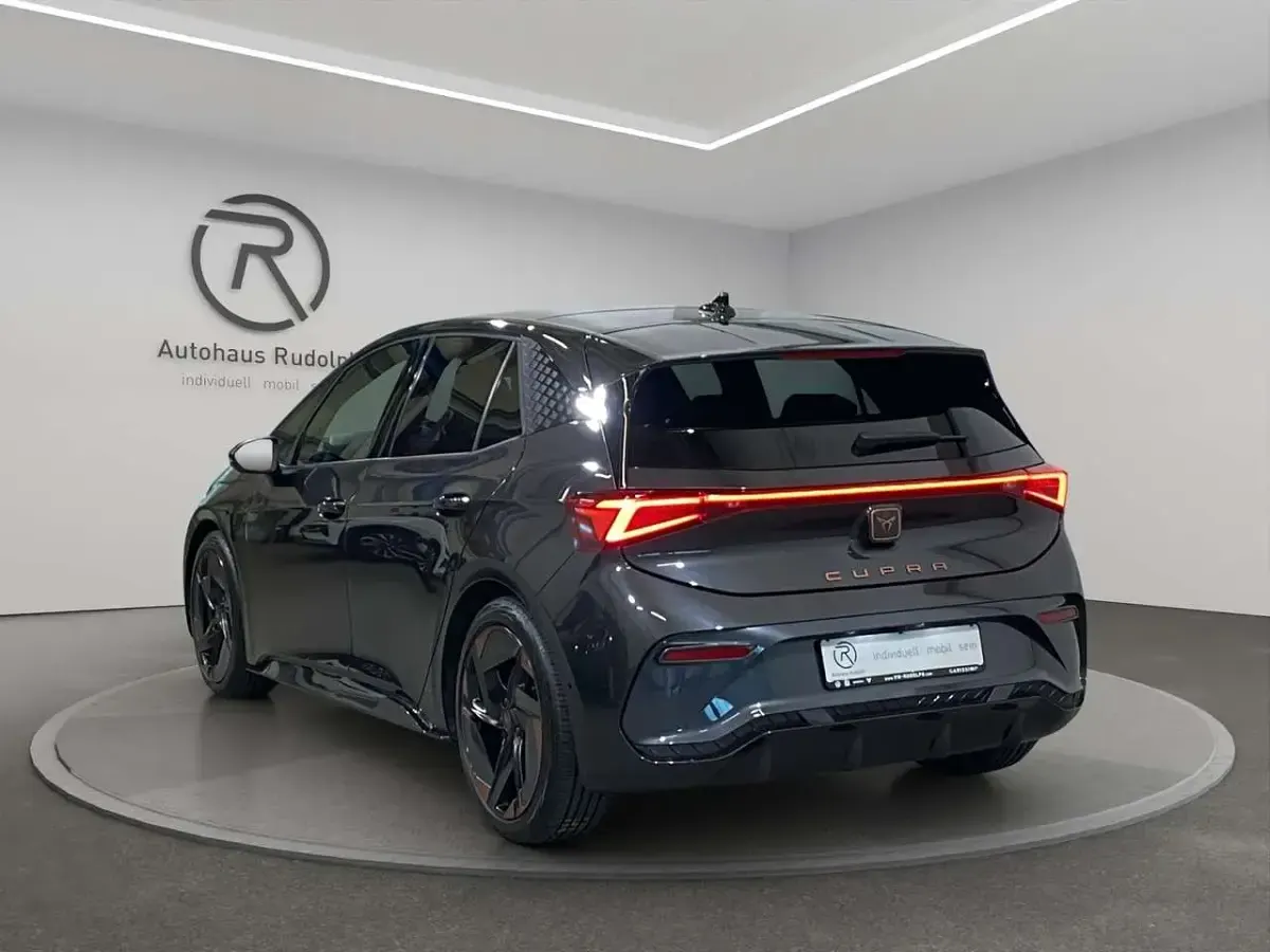 Gebraucht Cupra Born e-Boost 169 kW (231 PS) 2022 Quasargrau Kleinwagen