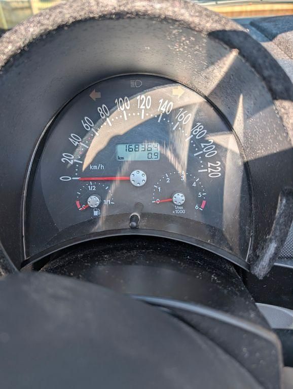 Gebraucht VW New Beetle 75 PS (55 kW) 2007 Silber Kleinwagen