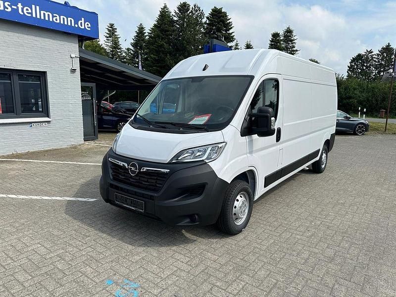 Weiß Gebraucht 2024 Opel Movano | 28.990 € (Superpreis) - Bild 1/4