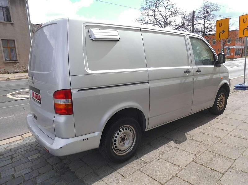 Gebraucht VW Transporter 84 PS (61 kW) 2007 Reflexsilber metallic Van