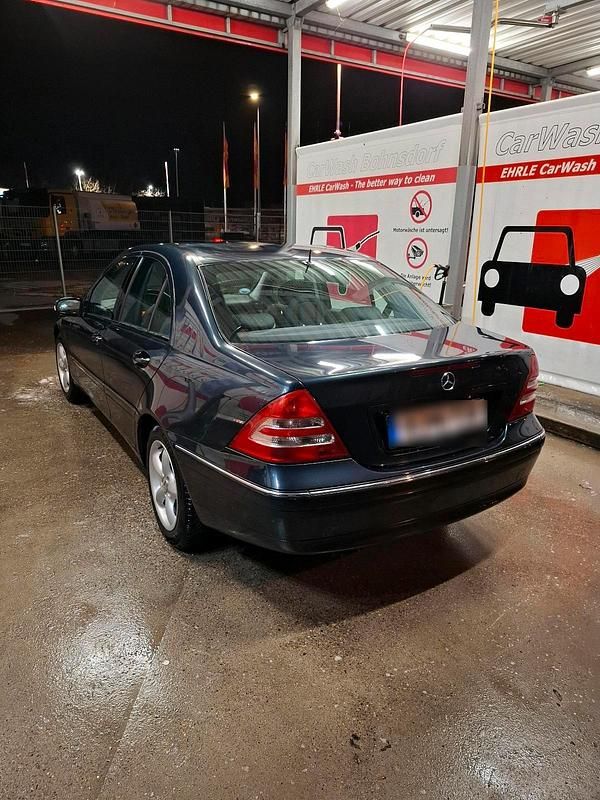 Gebraucht Mercedes C320 218 PS (160 kW) 2001 Blau Limousine
