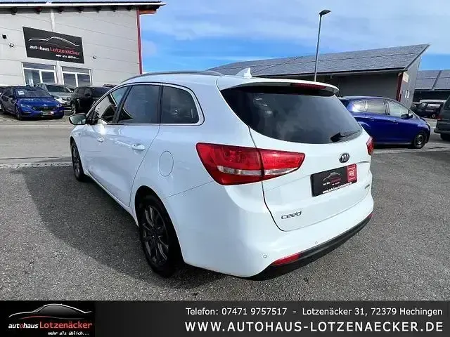 Gebraucht Kia Ceed DREAM-TEAM Edition 136 PS (100 kW) 2018 Weiß Kleinwagen
