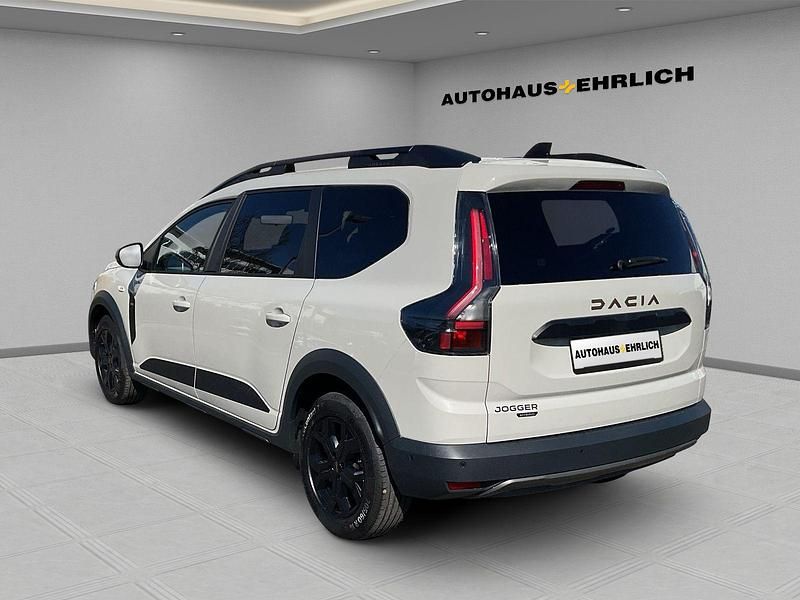 Usata Dacia Jogger Extreme 109 CV (80 kW) 2026 Beige Monovolume