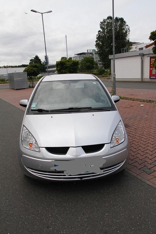 Gebraucht Mitsubishi Colt 70 PS (51 kW) 2007 Grau Kleinwagen