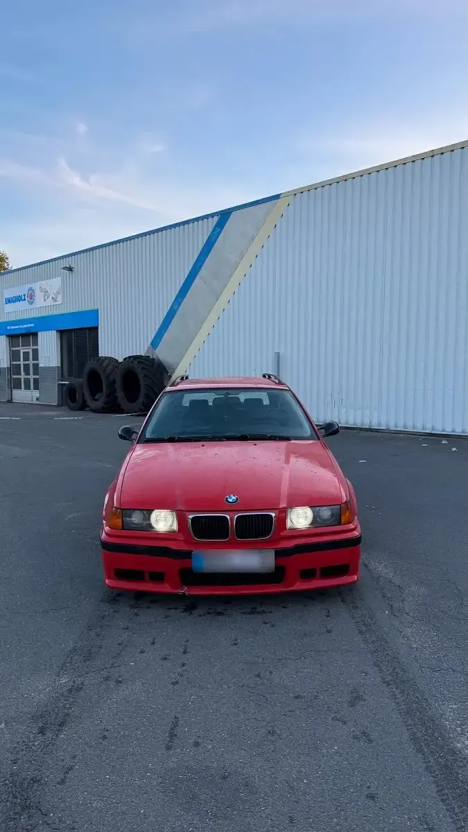 Gebraucht BMW 320 150 PS (110 kW) 1997 Kombi