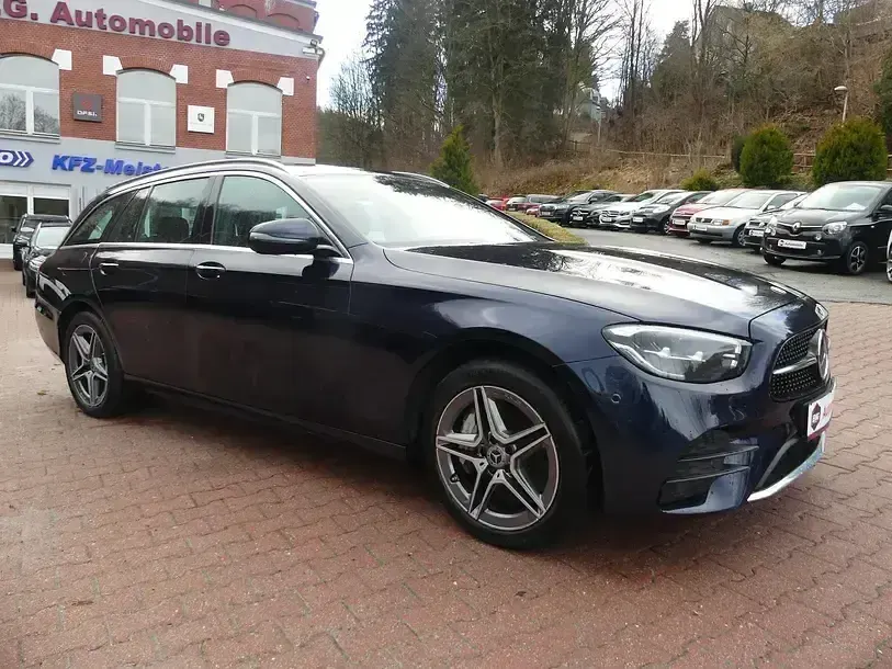 Occasion Mercedes E300 AMG 194 ch (142 kW) 2022 Bleue Berline