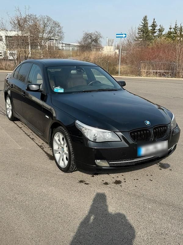 Gebraucht BMW 530 272 PS (200 kW) 2007 Blau Limousine