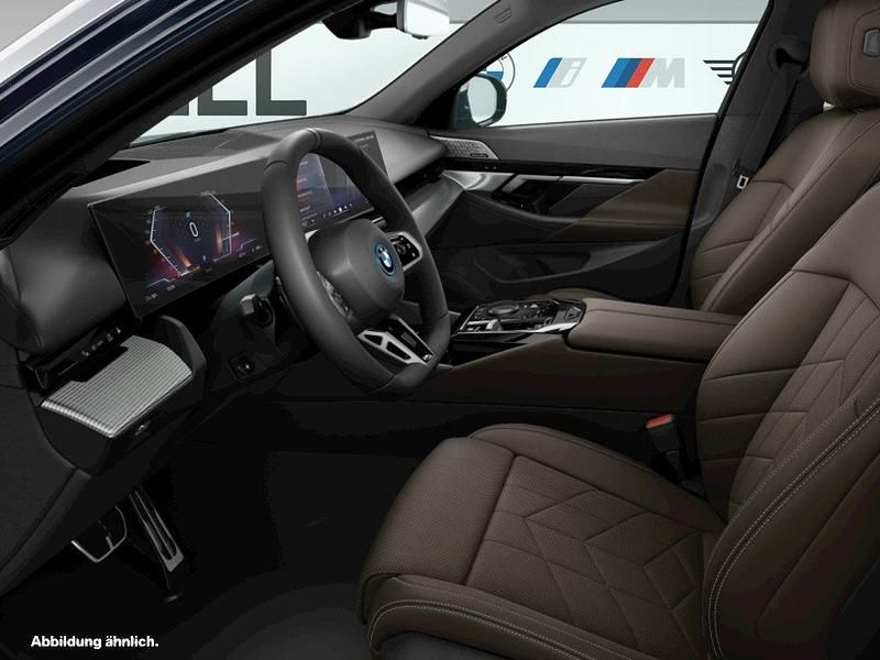 Gebraucht BMW i5 M Sport 250 kW (340 PS) 2025 Schwarz Kombi