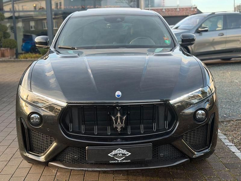 Gebraucht Maserati Levante 581 PS (427 kW) 2021 Schwarz SUV