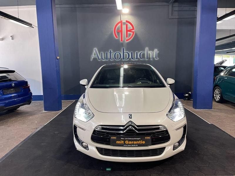 Weiß Gebraucht 2012 Citroën DS5 Sport Chic Kleinwagen | 7.999 € (Fairer Preis) - Bild 1/4
