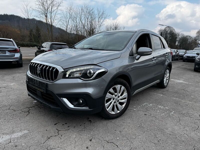 Grau Gebraucht 2019 Suzuki SX4 S-Cross SUV | 14.990 € (Fairer Preis) - Bild 1/4