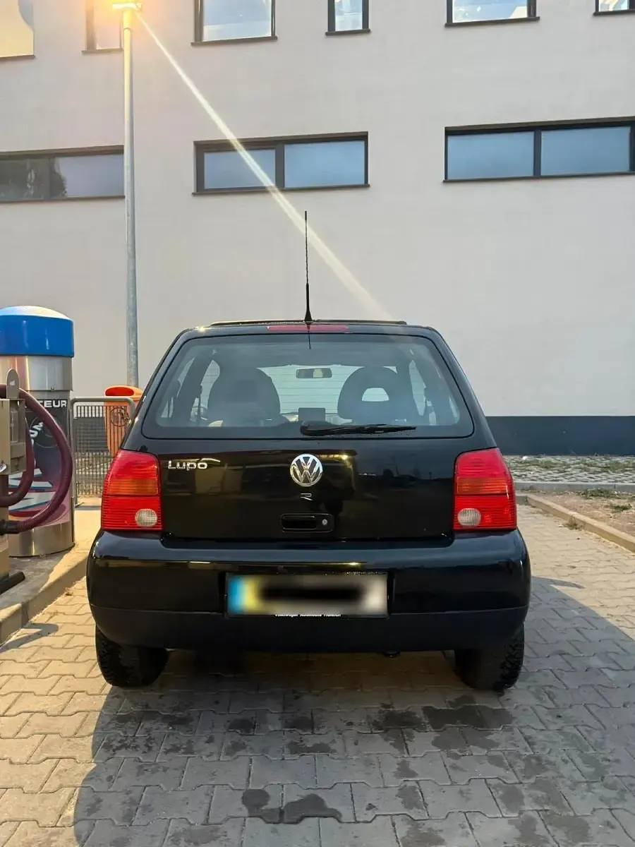 Gebraucht VW Lupo 75 PS (55 kW) 2004 Schwarz Kleinwagen