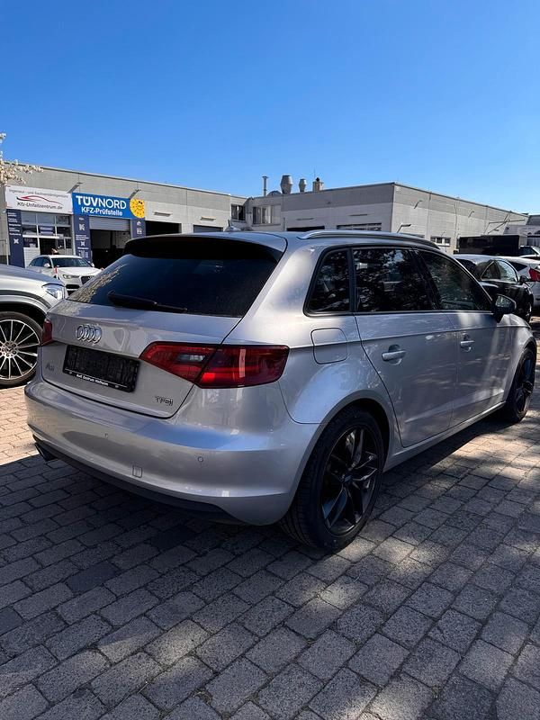 Gebraucht Audi A3 143 PS (105 kW) 2015 Silber Kleinwagen