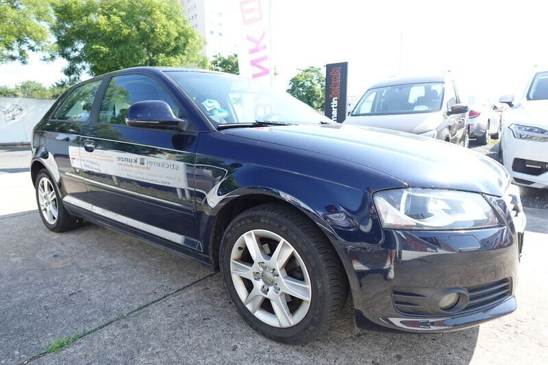 Blau Gebraucht 2008 Audi A3 Attraction Limousine | 2.220 € (Superpreis) - Bild 1/2