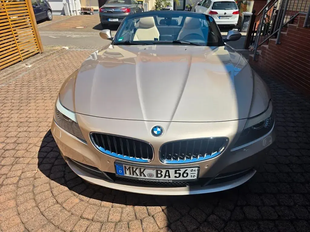 Gebraucht BMW Z4 Sport Line 184 PS (135 kW) 2012 Gold Cabrio