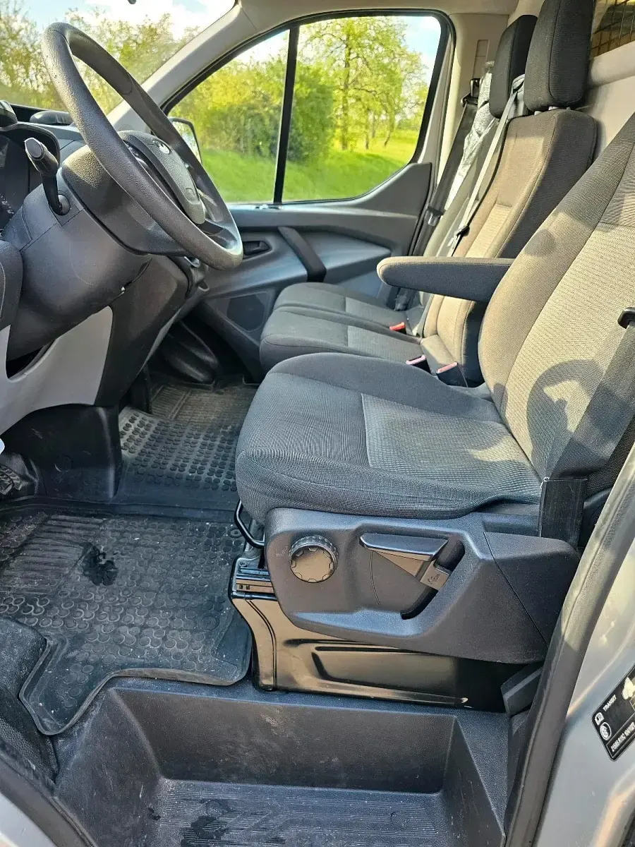 Gebraucht Ford Transit Custom 101 PS (74 kW) 2016 Silber Van / Kleinbus