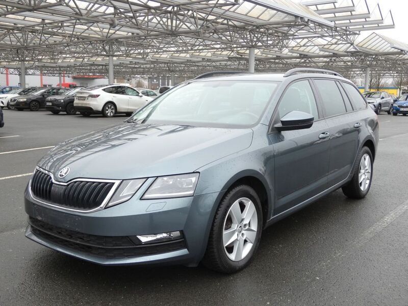Grau Gebraucht 2018 Skoda Octavia Ambition Kombi | 11.750 € (Fairer Preis) - Bild 1/4