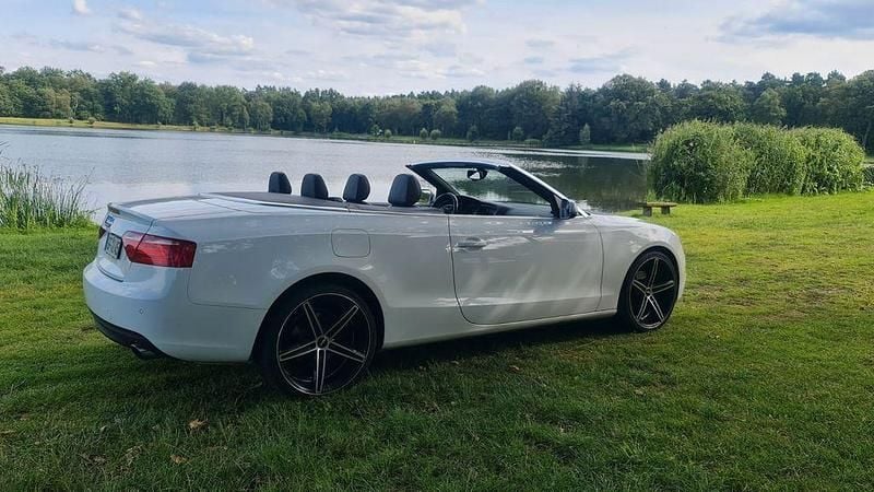 Weiß Gebraucht 2012 Audi A5 Cabriolet Sport Cabrio | 17.200 € (Etwas zu teuer) - Bild 1/4