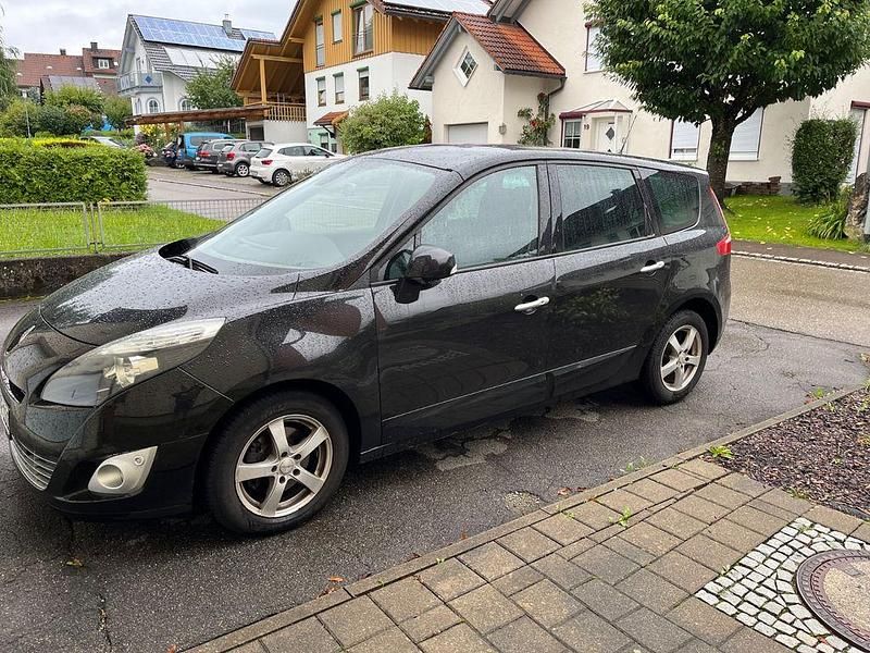 Schwarz Gebraucht 2010 Renault Grand Scénic III Dynamique Van / Kleinbus | 2.900 € (Superpreis) - Bild 1/4