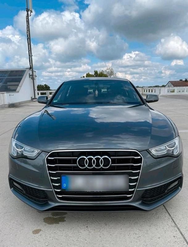 Grau Gebraucht 2016 Audi A5 Sportback S-Line Kleinwagen | 14.500 € (Fairer Preis) - Bild 1/4