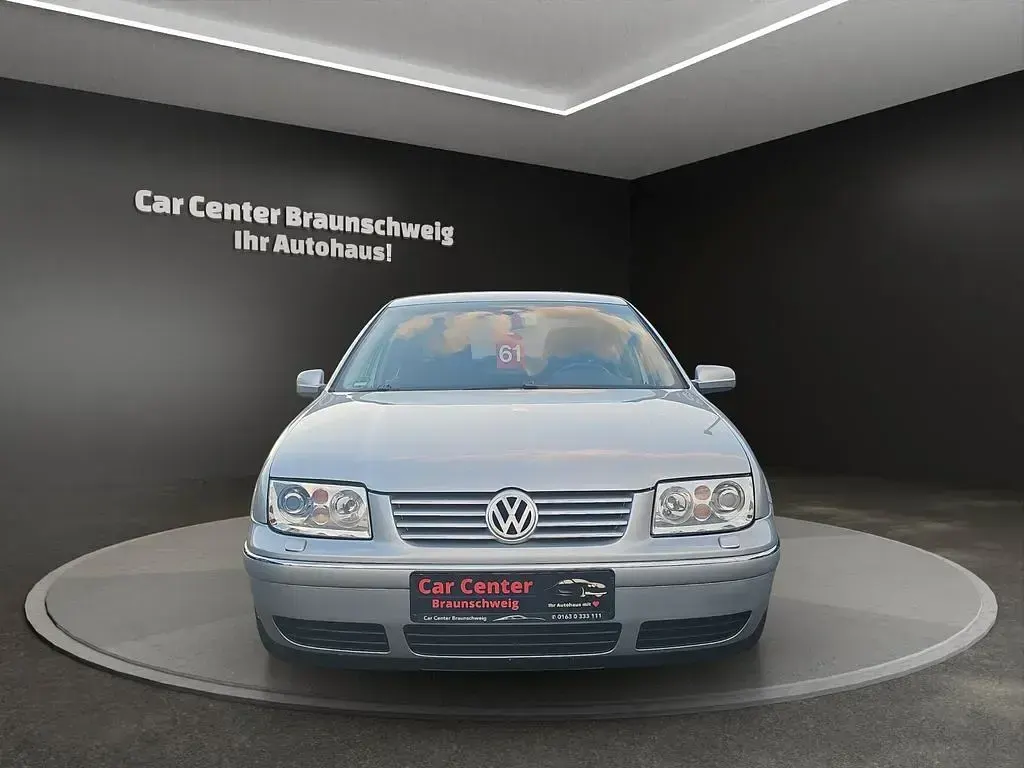 Gebraucht VW Bora Highline 102 PS (75 kW) 2003 Silber Limousine
