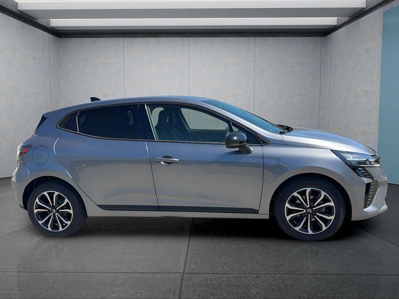 Neu Renault Clio V 90 PS (66 kW) 2026 Grau Kleinwagen