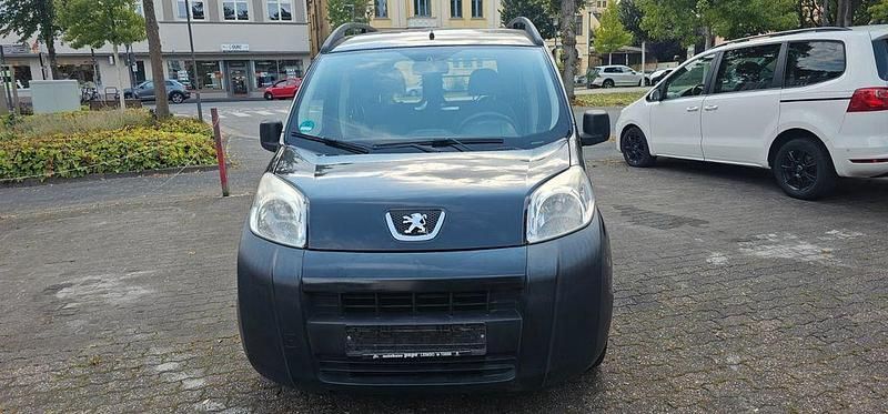Grau Gebraucht 2010 Peugeot Bipper Basis Van / Kleinbus | 2.850 € (Fairer Preis) - Bild 1/4