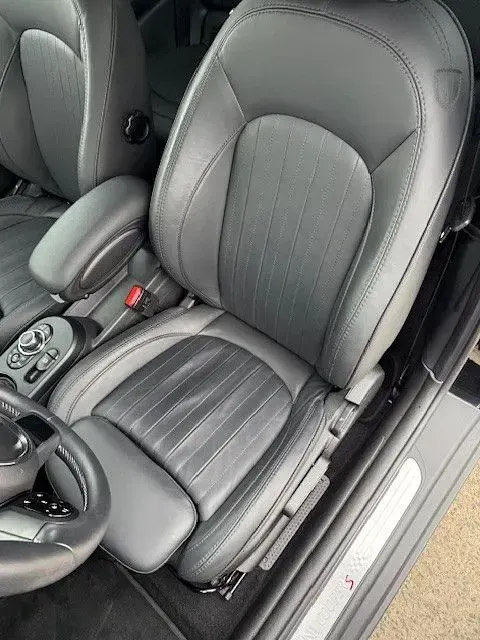 Käytetty Mini Cooper S Classic 178 HP (130 kW) 2021 Musta Viistoperä