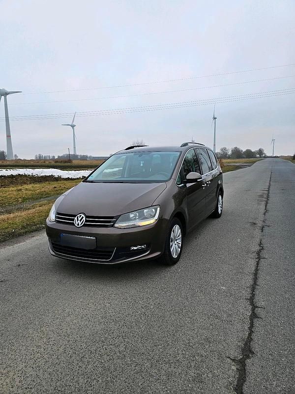 Gebraucht VW Sharan 150 PS (110 kW) 2012 Braun Van / Kleinbus