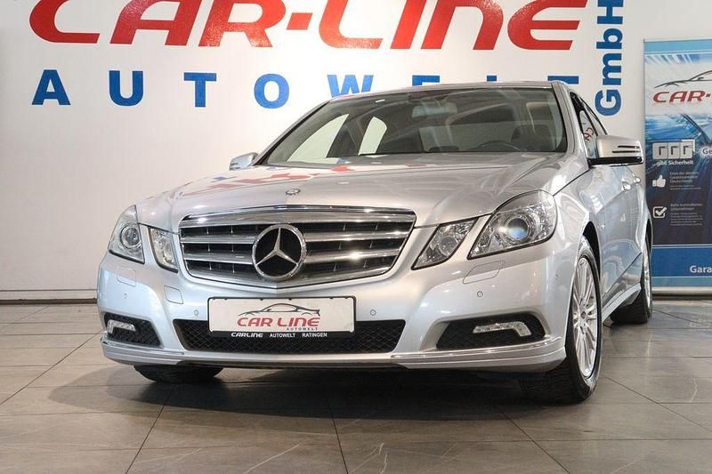 Silber Gebraucht 2009 Mercedes E350 Limousine | 10.444 € (Guter Preis) - Bild 1/4