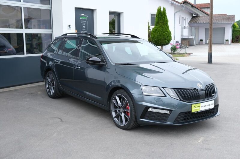 Grau Gebraucht 2018 Skoda Octavia RS Kombi | 18.990 € (Fairer Preis) - Bild 1/4