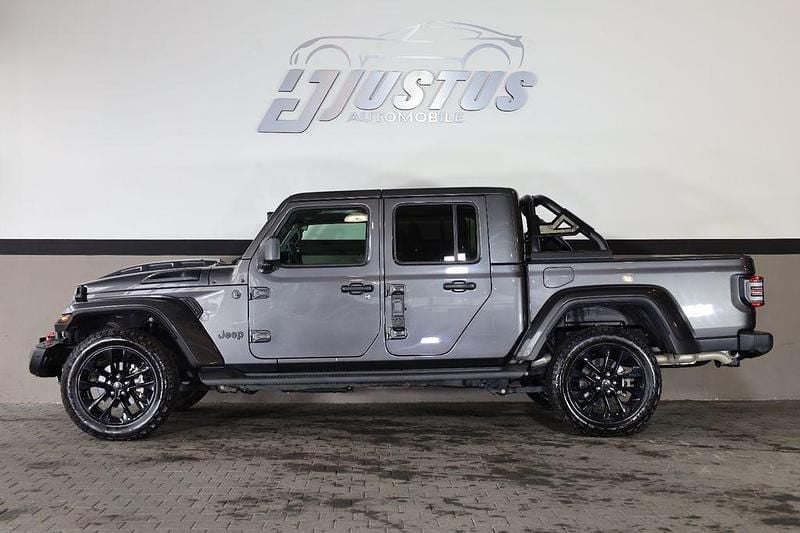 Gebraucht Jeep Gladiator 284 PS (208 kW) 2024 Grau Pickup