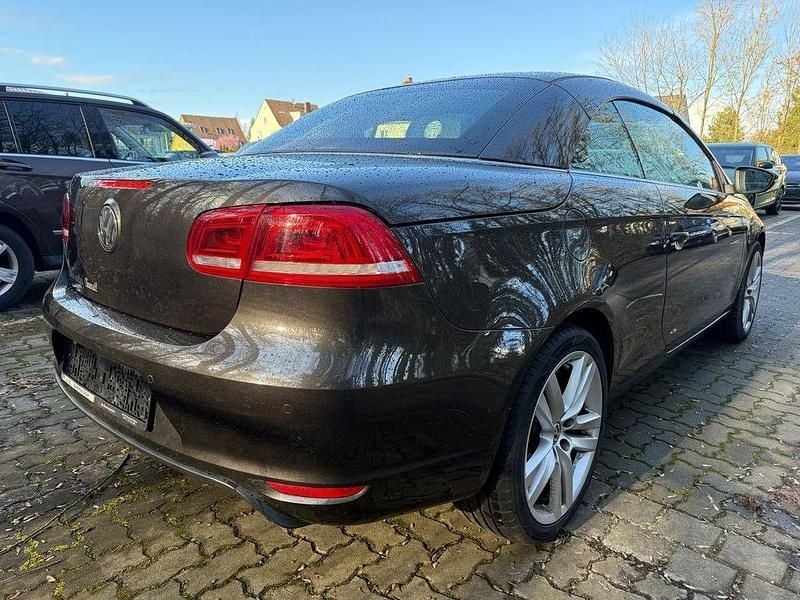 Gebraucht VW Eos Edition 122 PS (89 kW) 2010 Braun Cabrio
