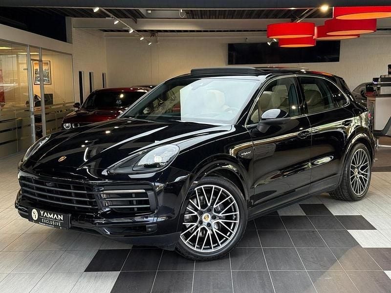 Schwarz Gebraucht 2021 Porsche Cayenne SUV | 72.750 € (Superpreis) - Bild 1/4
