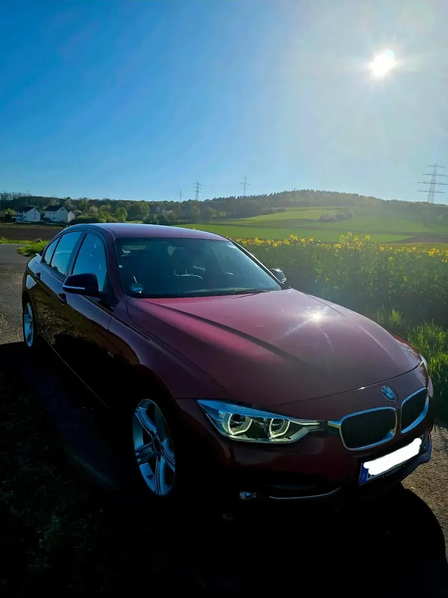 Second-hand BMW 320 Efficient Dynamics 163 CP (119 kW) 2017 Roșu Berlinǎ
